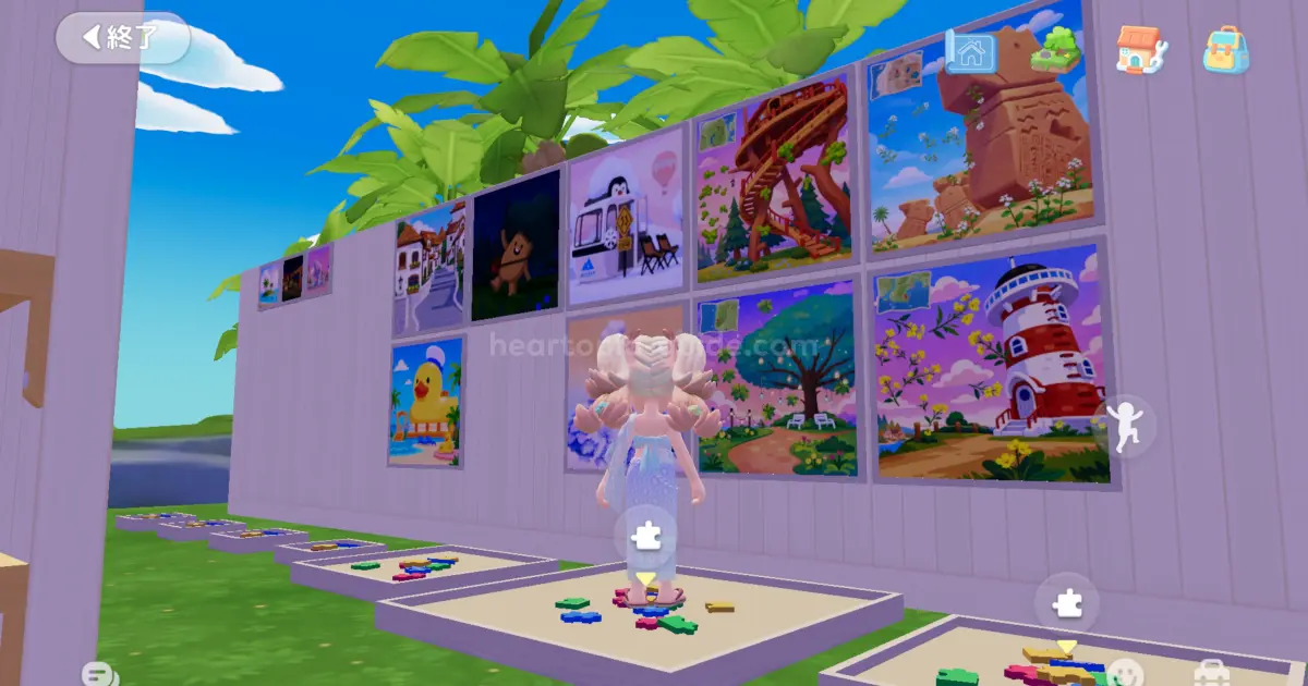 パズルやバッジ類は壁面に飾る