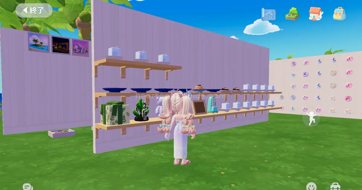 壁に木製だなを設置する